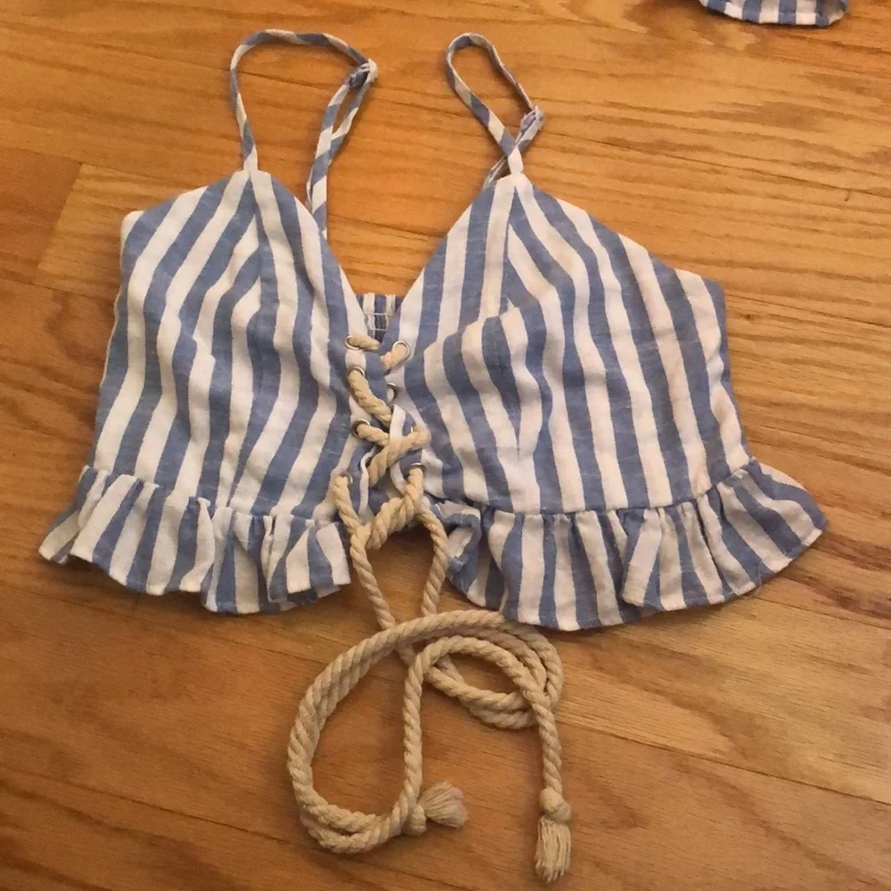 Matching striped set - Picture 3 of 3